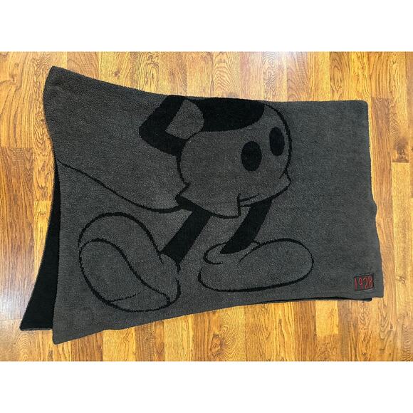 Barefoot Dreams Disney Classic Cozy Vintage Inspired Blanket Black/Gray 45x60 - Picture 4 of 7